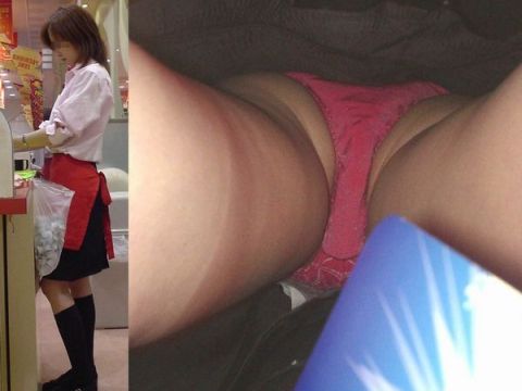 <span class="title">お仕事中の店員さんってパンツ見放題！？無防備な下半身まる見え…完全にアウトなロー…</span>