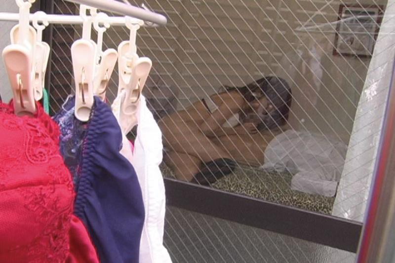 ベランダ盗撮 マンションの高層階だと隙だらけだなｗｗｗ女性の一人暮らしはこんなに覗かれてるぞｗｗｗ エロ画像club