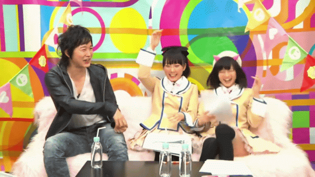 【TVパンチラエロGIF画像】テレビに映った芸能人のきわどい股間ｗｗｗ放送事故寸前のパンチラGIF画像ｗｗｗｗ その4