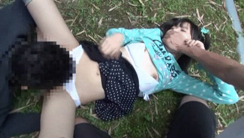 【レイプGIF画像】これ本物じゃね？と思えるレイプをGIF画像にしたらチンポが破裂するほど勃起するんだがｗｗｗ その7