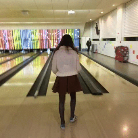 【おふざけVINE】うほっ！素人娘のパンツ見えまくりｗｗｗリア充のおふざけVINEをGIF画像にしたどぉｗｗｗｗ その14